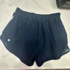 Lululemon Hotty Hot shorts. Size 6, tall. Navy Blue